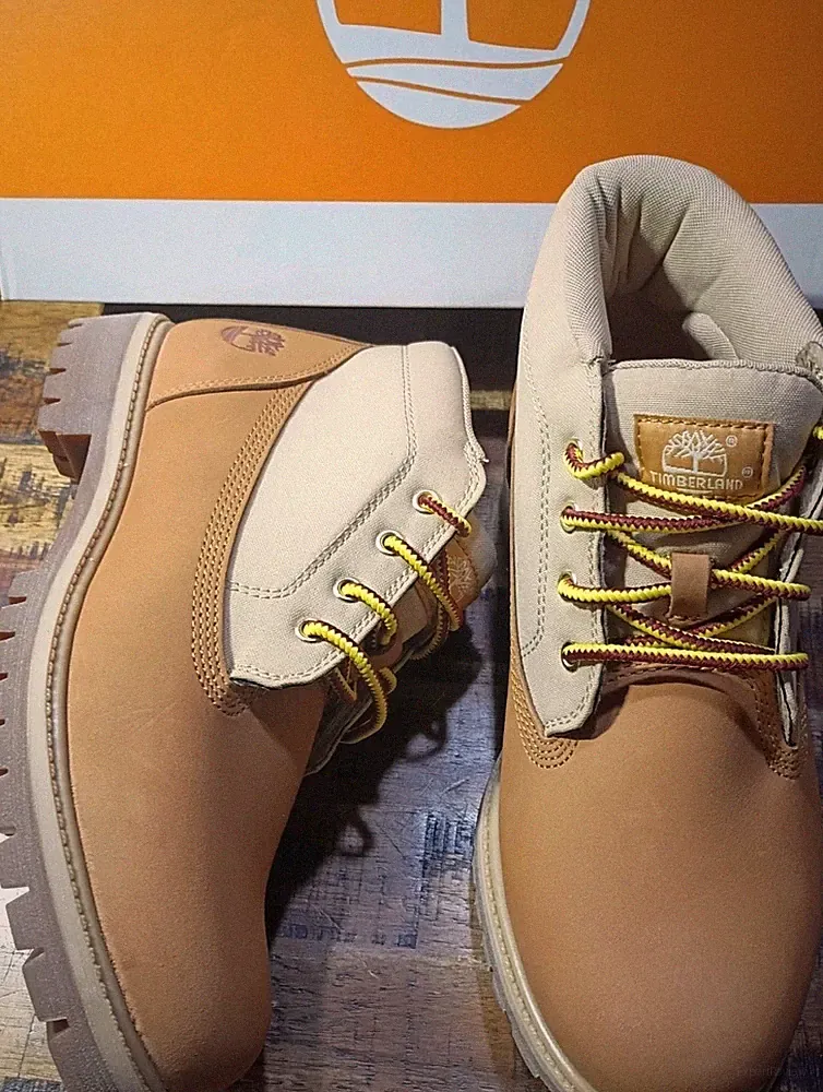 Rare Mens Timberland Premium Mid Lace Chukka Boot WheatCream New W Box Sz 10.5